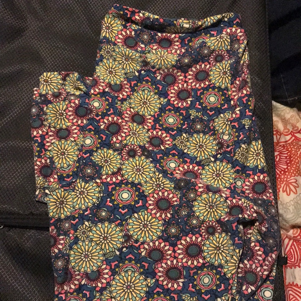 LuLaRoe TC2 Flower Leggings